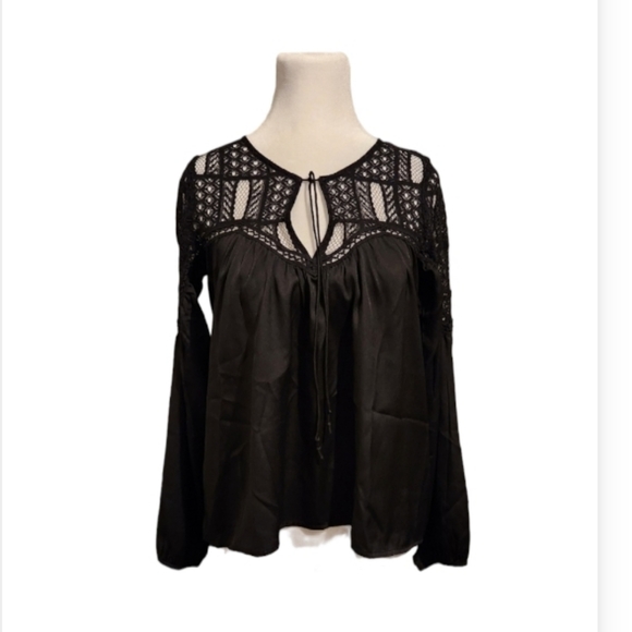 COPY - Abercrombie and Fitch Boho Top Black - Picture 1 of 5